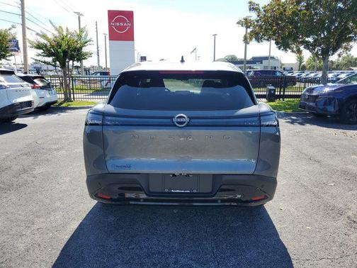 2025 Nissan Murano SV