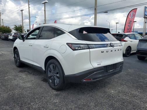 2025 Nissan Murano SL