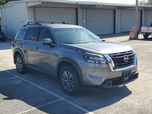 2024 Nissan Pathfinder SV FWD