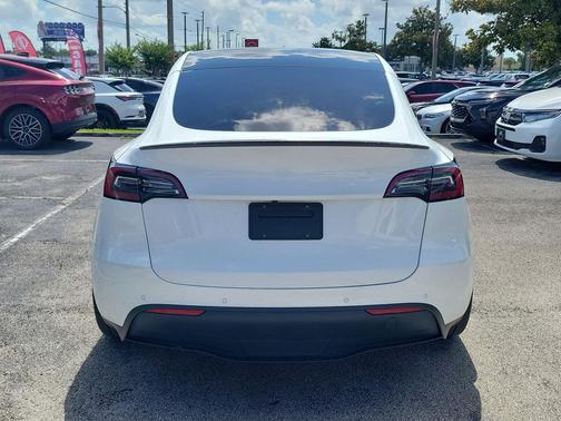 2022 Tesla Model Y Performance Dual Motor All-Wheel Drive