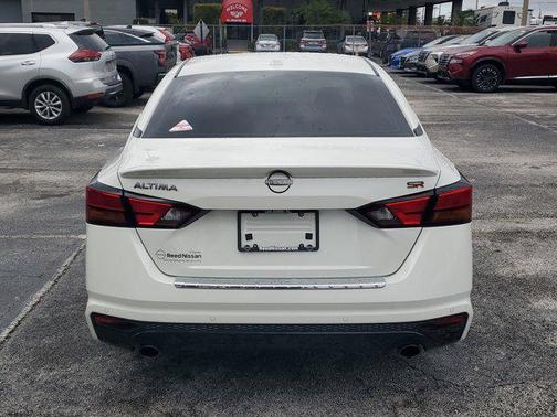 2023 Nissan Altima SR FWD