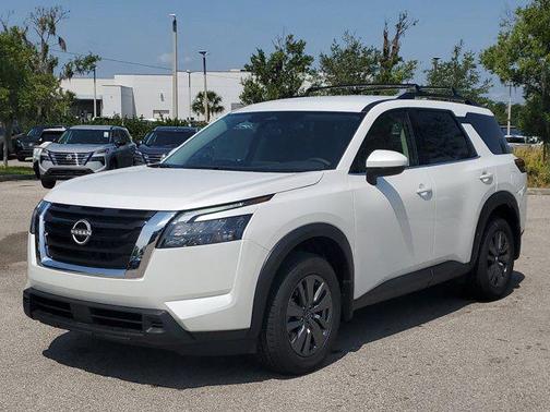 2025 Nissan Pathfinder SV FWD