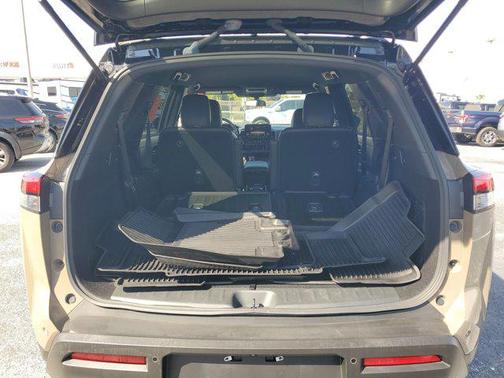 2024 Nissan Pathfinder Rock Creek 4WD