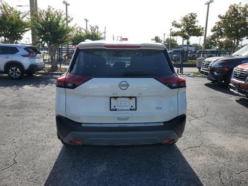 2022 Nissan Rogue SV