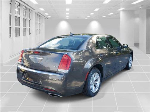 2023 Chrysler 300 Touring