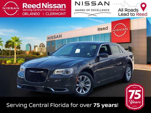 2023 Chrysler 300 Touring