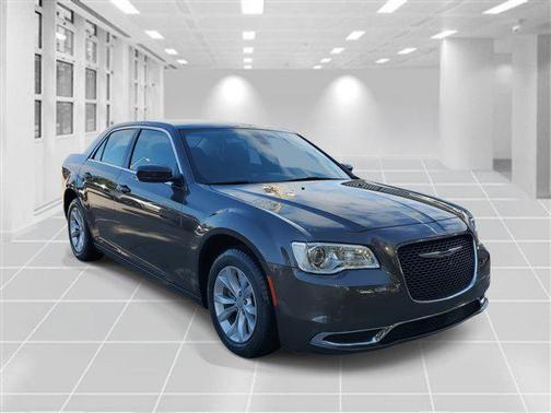 2023 Chrysler 300 Touring