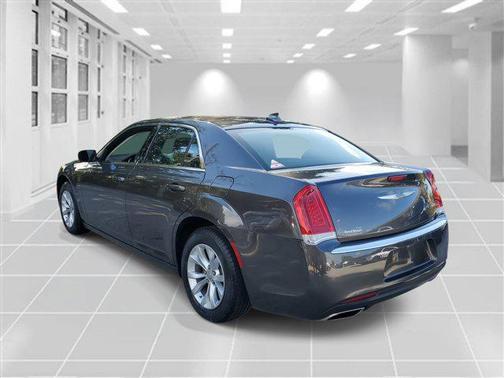2023 Chrysler 300 Touring
