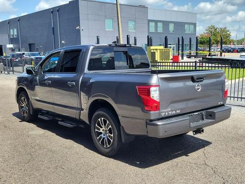 Gun Metallic 2024 Nissan Titan SV