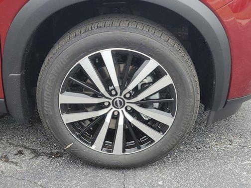 2025 Nissan Pathfinder Platinum FWD