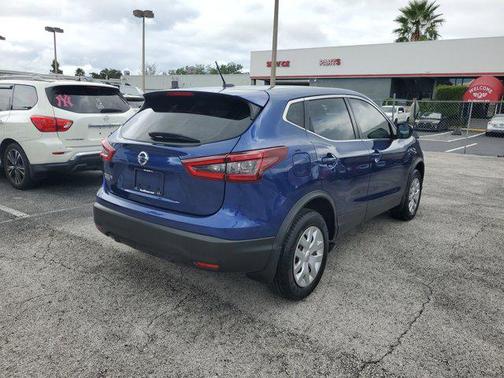 2020 Nissan Rogue Sport S