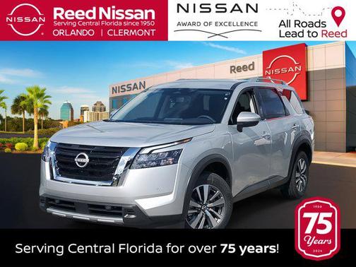2025 Nissan Pathfinder SL FWD