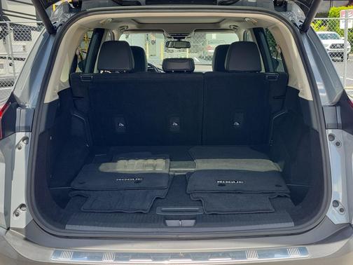 Boulder Gray Pearl 2021 Nissan Rogue SL