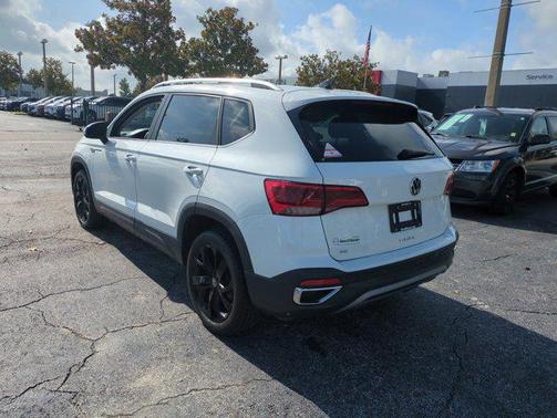 2022 Volkswagen Taos 1.5T SE