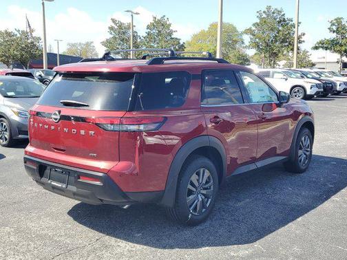 2026 Nissan Pathfinder SV