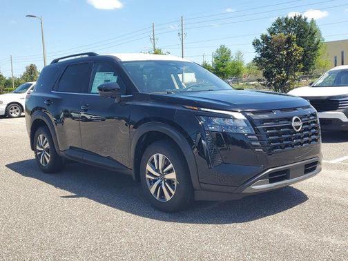 Super Black 2026 Nissan Pathfinder SL