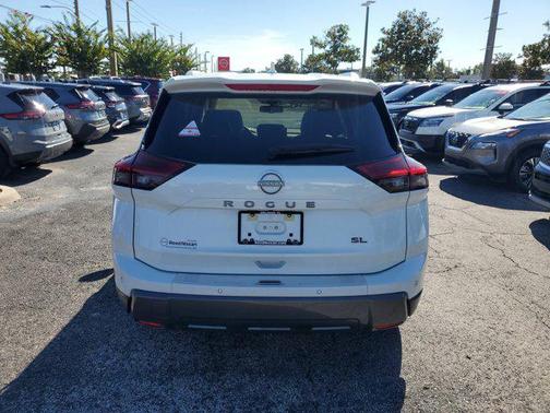 2025 Nissan Rogue SL