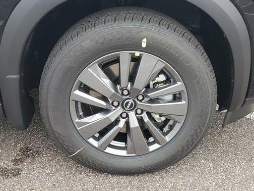 2025 Nissan Pathfinder SV FWD