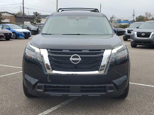 2025 Nissan Pathfinder SV FWD