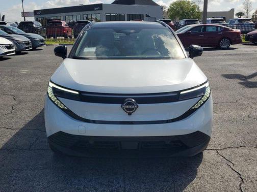 2026 Nissan Leaf PLATINUM+