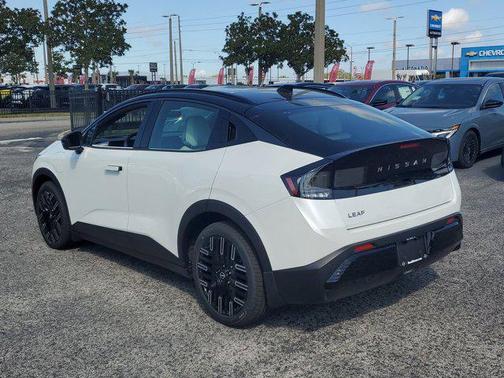 2026 Nissan Leaf PLATINUM+