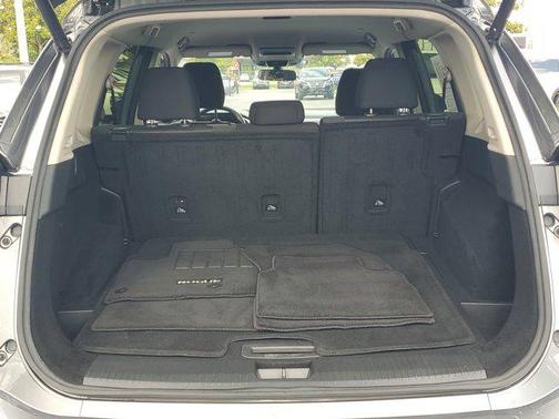 Gun Metallic 2024 Nissan Rogue SV
