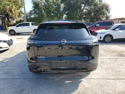 2025 Nissan Murano SV