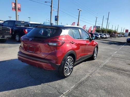 2024 Nissan Kicks SV