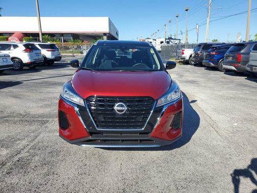 2024 Nissan Kicks SV