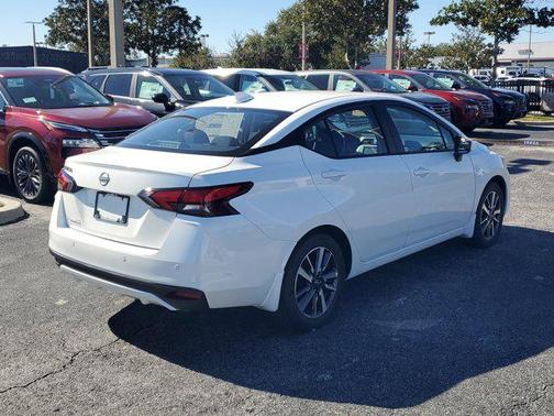 2025 Nissan Versa 1.6 SV