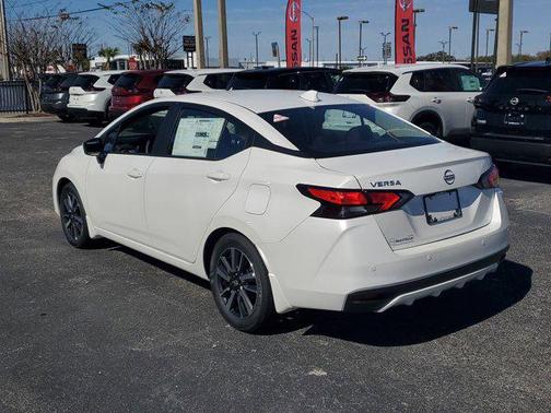 2025 Nissan Versa 1.6 SV