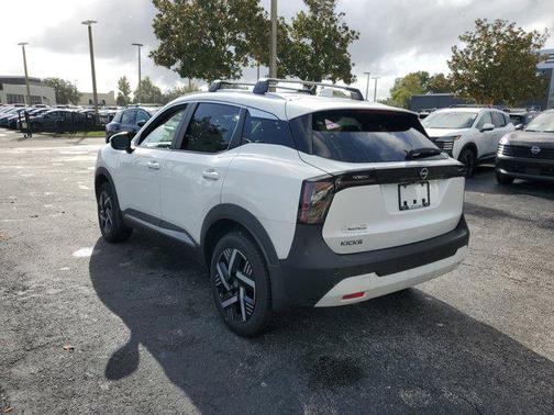 2025 Nissan Kicks SV