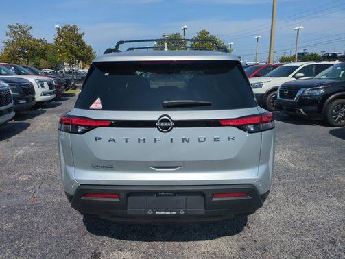 2025 Nissan Pathfinder SV FWD