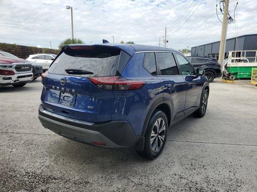 2022 Nissan Rogue SV
