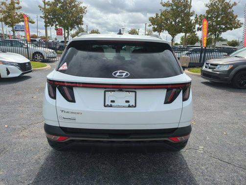 2022 Hyundai TUCSON SEL