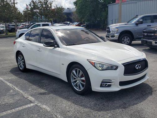 Pure White 2017 INFINITI Q50 3.0T Premium