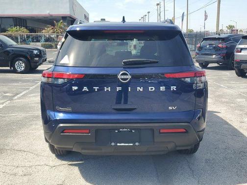 2024 Nissan Pathfinder SV FWD