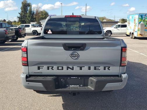 Boulder Gray Pearl 2026 Nissan Frontier SV