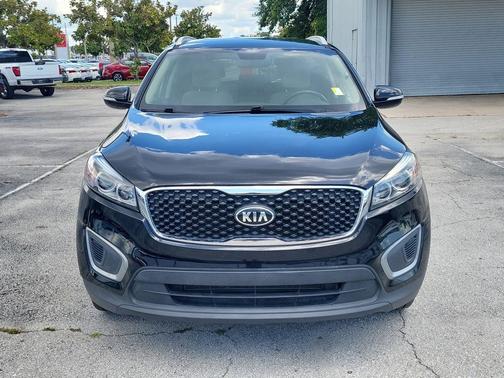 Ebony Black 2017 Kia Sorento LX