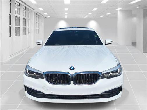 2019 BMW 530 530i