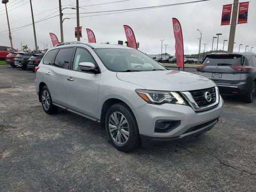 2020 Nissan Pathfinder S 2WD