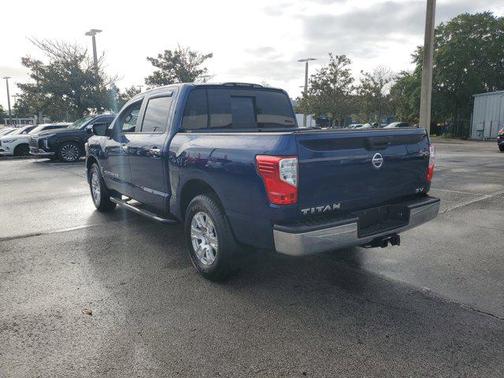 2019 Nissan Titan SV