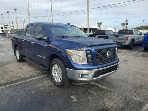 2019 Nissan Titan SV