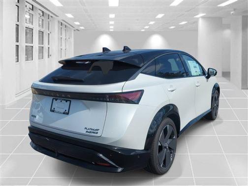2025 Nissan ARIYA PLATINUM+