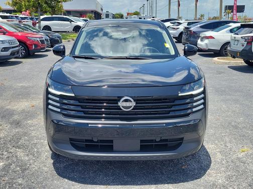 Super Black 2025 Nissan Kicks SV