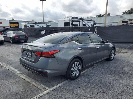 Gun Metallic 2019 Nissan Altima 2.5 S