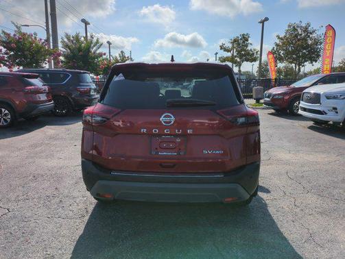 2021 Nissan Rogue SV