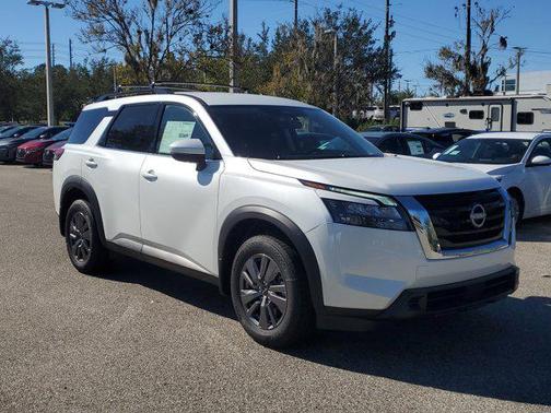 2025 Nissan Pathfinder SV FWD