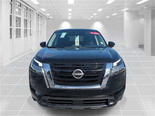 2022 Nissan Pathfinder S 2WD