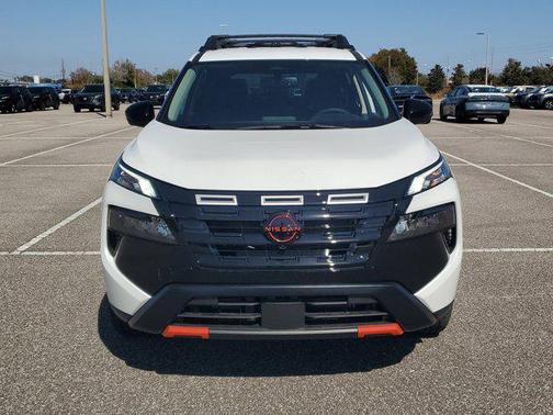 Everest White Pearl Tricoat 2026 Nissan Rogue Rock Creek